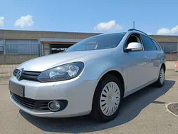 Silver metallic Gebraucht 2011 VW Golf VI Trendline Kombi | 2.600 € (Fairer Preis)