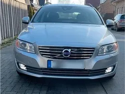 Grau Gebraucht 2014 Volvo V70 Kombi | 8.000 € (Fairer Preis)