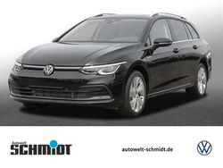 Grenadillschwarz metallic Gebraucht 2024 VW Golf VIII Style Kombi | 29.850 € (Fairer Preis)