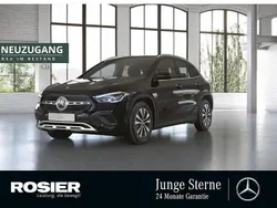 Schwarz / nachtschwarz Gebraucht 2020 Mercedes GLA200 Style SUV | 29.990 € (Superpreis)