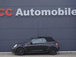 Schwarz Gebraucht 2020 Mini Cooper Kleinwagen | 22.780 € (Teuer)