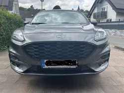 Grau Gebraucht 2020 Ford Kuga ST-Line SUV | 25.500 € (Fairer Preis)