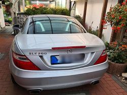 Silber Gebraucht 2014 Mercedes SLK200 Cabrio | 21.000 €