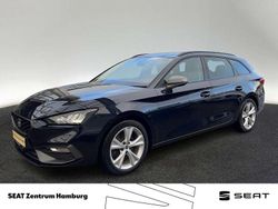 Asphalt blau metallic Gebraucht 2022 Seat Leon FR Kombi | 23.450 € (Fairer Preis)