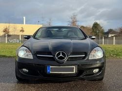 Schwarz Gebraucht 2006 Mercedes SLK280 Cabrio | 11.450 € (Etwas zu teuer)