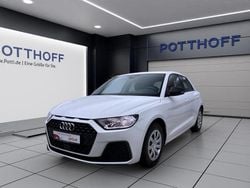 Weiß Gebraucht 2021 Audi A1 Sportback Design Kleinwagen | 15.450 € (Guter Preis)