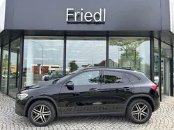 Schwarz Gebraucht 2023 Mercedes GLA180 Night SUV | 33.450 € (Fairer Preis)