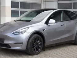 Quick silver Gebraucht 2023 Tesla Model Y Long Range SUV | 36.890 € (Fairer Preis)