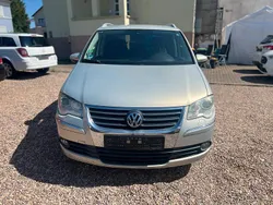 Silber Gebraucht 2009 VW Touran Van / Kleinbus | 2.500 € (Guter Preis)