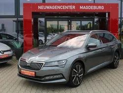 Graphitegrau metallic Gebraucht 2023 Skoda Superb Style Kombi | 32.890 € (Guter Preis)