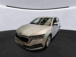 Brilliantsilber Gebraucht 2022 Skoda Octavia Style Kombi | 15.690 € (Guter Preis)