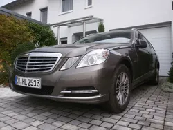 Grau metallic Gebraucht 2012 Mercedes 200 Kombi | 28.800 €