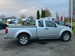 Silver (m) Gebraucht 2012 Nissan Navara SE Abholung | 16.850 €
