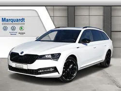 Weiß Gebraucht 2022 Skoda Superb SportLine Kombi | 43.990 € (Teuer)