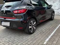 Schwarz Gebraucht 2016 Renault Clio IV Kleinwagen | 7.000 € (Fairer Preis)