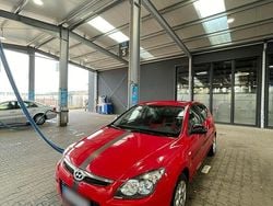 Rot Gebraucht 2009 Hyundai i30 Limousine | 2.800 € (Guter Preis)