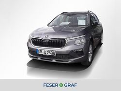 Graphitegrau metallic Gebraucht 2025 Skoda Kamiq Selection SUV | 20.880 € (Guter Preis)