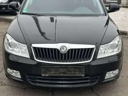 Schwarz Gebraucht 2009 Skoda Octavia Elegance Kombi | 4.799 € (Etwas zu teuer)
