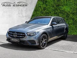 Grau Gebraucht 2021 Mercedes E400 Avantgarde Limousine | 56.880 €