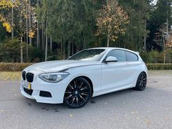 Weiß Gebraucht 2012 BMW 120 Coupé M Performance Coupé | 13.999 €