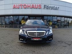 Blau Gebraucht 2011 Mercedes E350 AMG line Kombi | 12.990 € (Fairer Preis)