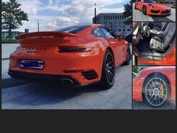 Lavaorange (metallic) Gebraucht 2017 Porsche 911 Turbo Coupé | 152.888 € (Etwas zu teuer)