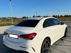 Weiß Gebraucht 2021 Mercedes A250 AMG line Limousine | 26.800 € (Fairer Preis)