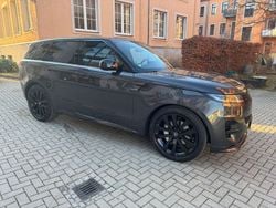 Grau Gebraucht 2025 Land Rover Range Rover Sport HSE Dynamic SUV | 127.890 €