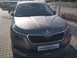 Graphit grau metallic Gebraucht 2023 Skoda Kamiq Style SUV | 26.900 € (Etwas zu teuer)