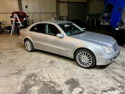 Silber Gebraucht 2005 Mercedes E220 Limousine | 5.000 € (Fairer Preis)