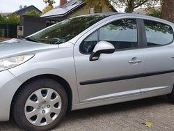 Silber Gebraucht 2009 Peugeot 207 Filou Kombi | 2.900 € (Fairer Preis)