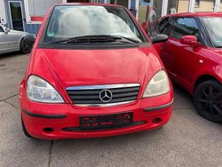 Rot Gebraucht 1999 Mercedes A140 Classic Kleinwagen | 1.950 €