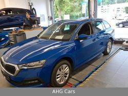 Blau Gebraucht 2022 Skoda Octavia Ambition Kombi | 18.300 € (Guter Preis)
