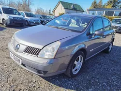 Grau Gebraucht 2002 Renault Vel Satis Privilege Kleinwagen | 1.200 €