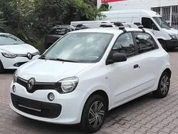 Weiß Gebraucht 2016 Renault Twingo Life Kleinwagen | 5.850 € (Fairer Preis)