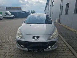 Grau Gebraucht 2006 Peugeot 307 Tendance Kombi | 2.680 € (Etwas zu teuer)