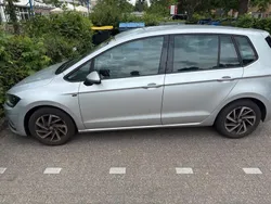 Silber Gebraucht 2018 VW Golf Sportsvan Join Van / Kleinbus | 9.500 € (Superpreis)
