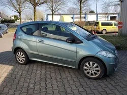 Blau Gebraucht 2005 Mercedes A200 Kleinwagen | 1.999 €