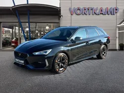Mitternachtsschwarz (metallic) Gebraucht 2021 Cupra Leon Kombi | 27.480 € (Teuer)