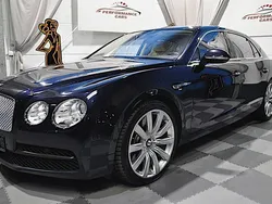 Blau Gebraucht 2015 Bentley Flying Spur Limousine | 56.999 € (Superpreis)