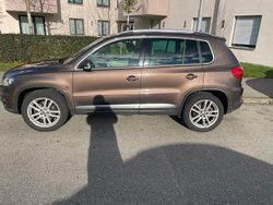 Braun Gebraucht 2014 VW Tiguan SUV | 11.500 € (Guter Preis)
