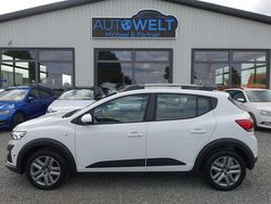Weiß Gebraucht 2021 Dacia Sandero Stepway Kleinwagen | 14.480 € (Fairer Preis)