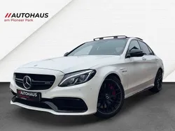 Weiß Gebraucht 2018 Mercedes C63 AMG AMG Limousine | 44.900 € (Fairer Preis)