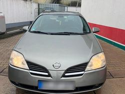 Grau Gebraucht 2005 Nissan Primera Limousine | 1.950 €