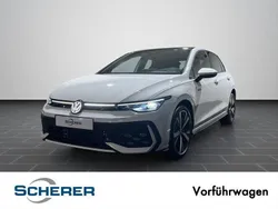 Weiß Gebraucht 2024 VW Golf VIII GTE Limousine | 41.990 € (Superpreis)