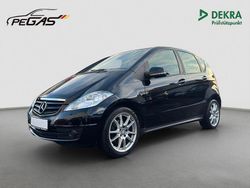 Kosmosschwarz Gebraucht 2011 Mercedes A160 Limousine | 6.590 € (Fairer Preis)