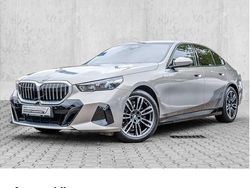 Grau Gebraucht 2024 BMW 520 Comfort Edition Limousine | 47.990 € (Guter Preis)