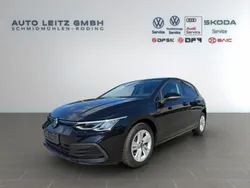 Schwarz Gebraucht 2020 VW Golf VIII Life Limousine | 17.440 € (Fairer Preis)