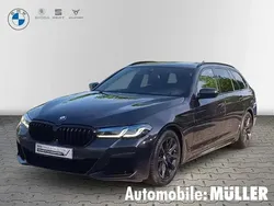 Grau Gebraucht 2022 BMW 530 M Sport Kombi | 38.850 € (Etwas zu teuer)