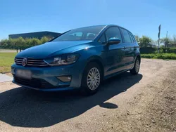 Blau Gebraucht 2015 VW Golf Sportsvan Comfortline Van / Kleinbus | 8.299 € (Guter Preis)